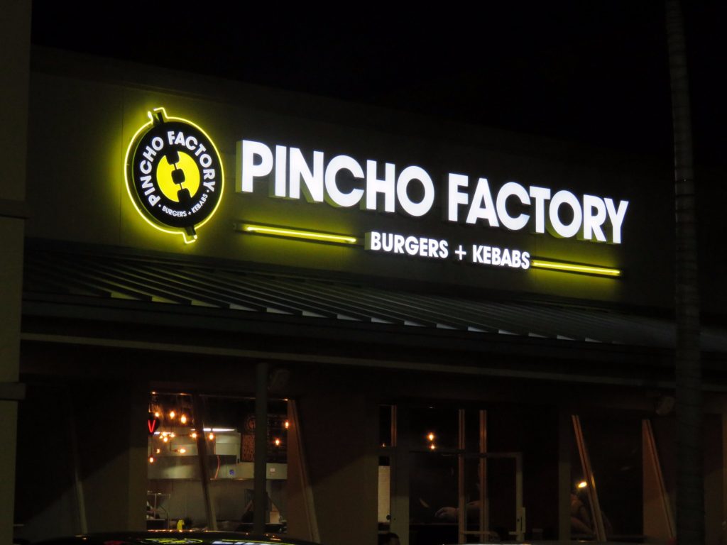 Pincho Factory - Burgers and Kebabs Night Time